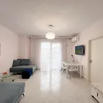 With Swimming Pool Option Next To דירה Vlorë