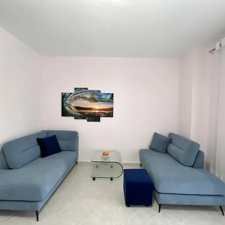 Appartamento With Swimming Pool Option Next To Vlorë
