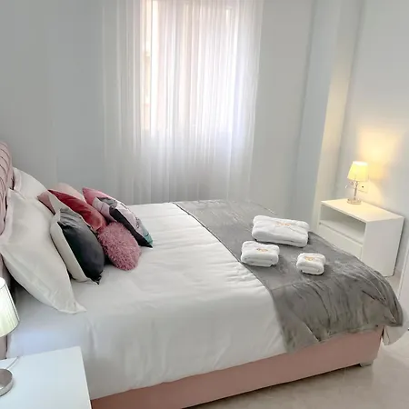 Apartman With Swimming Pool Option Next To Vlora