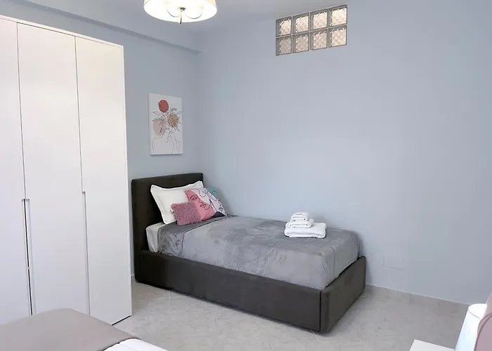 Apartament With Swimming Pool Option Next To Wlora
