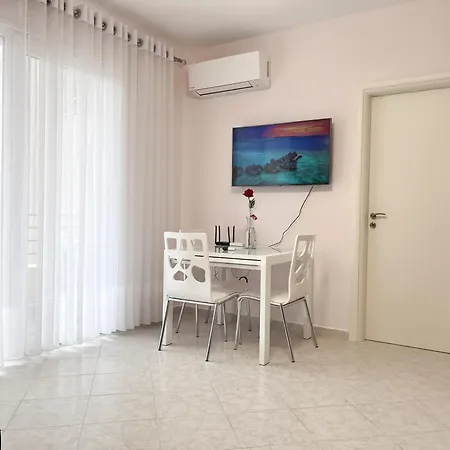 Beachfront With Facilities Apartment